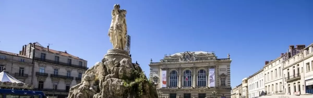 la statue des Trois Grâces la statue des Trois Grâces