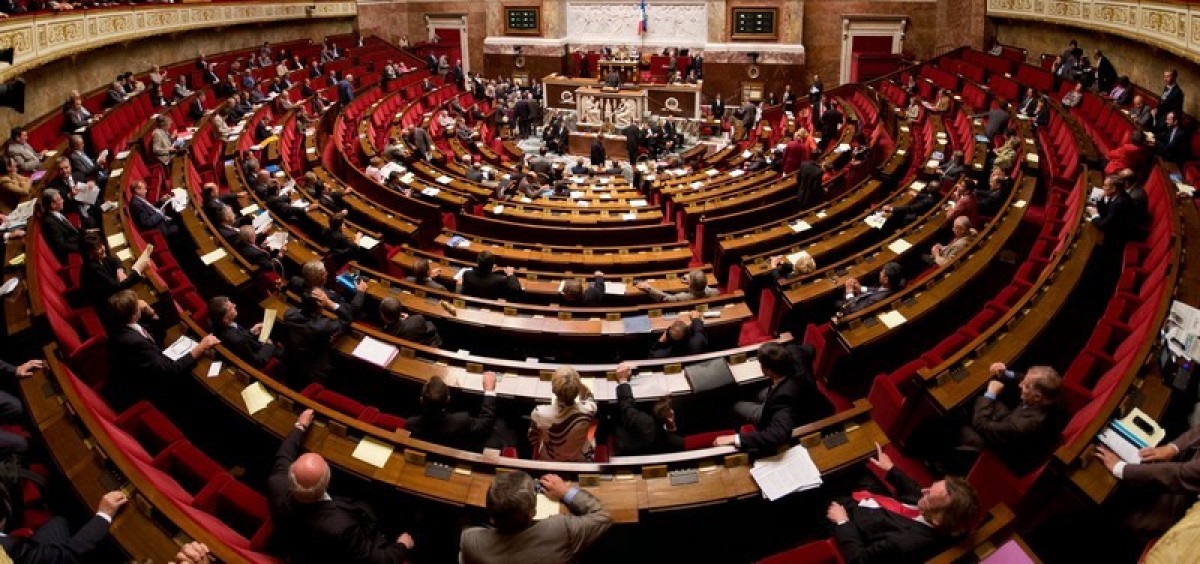 À l'assemblée Nationale, les débats les plus houleux se tiennent sur le sujet À l'assemblée Nationale, les débats les plus houleux se tiennent sur le sujet