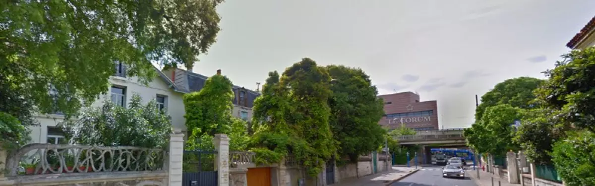 Des maisons cossues à quelques mètres du Corum, avenue Jean Mermoz Des maisons cossues à quelques mètres du Corum, avenue Jean Mermoz