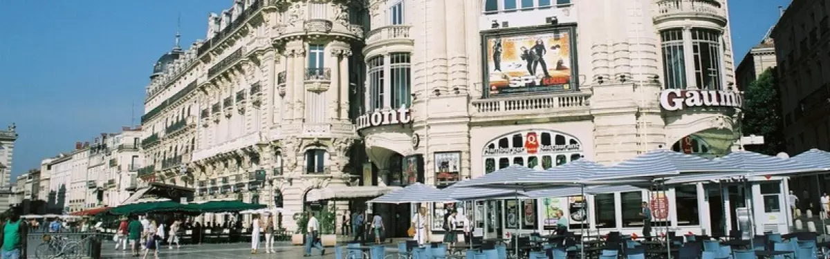 Le cinéma Gaumont jouit d’un emplacement de choix sur la place de la Comédie Le cinéma Gaumont jouit d’un emplacement de choix sur la place de la Comédie