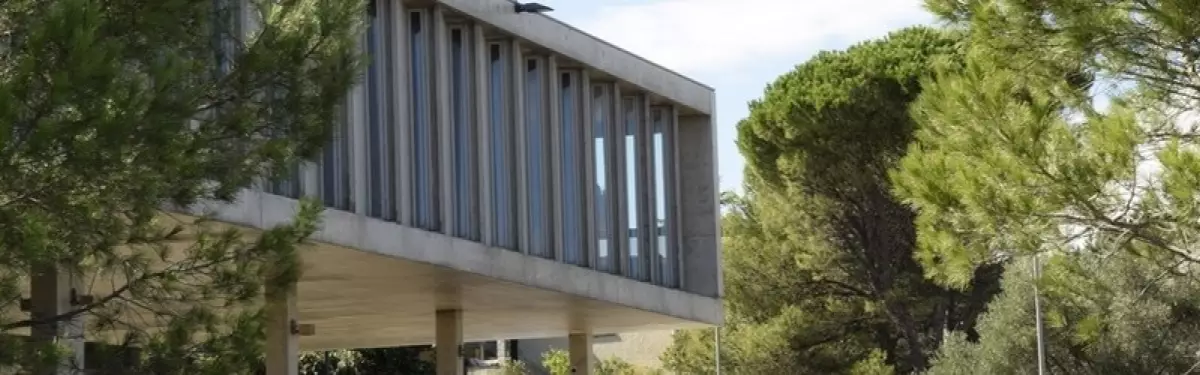 L'École Nationale Supérieure d'Architecture de Montpellier L'École Nationale Supérieure d'Architecture de Montpellier