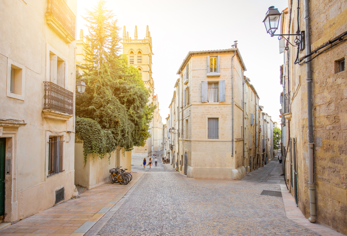 Ruelle dans le vieux Montpellier