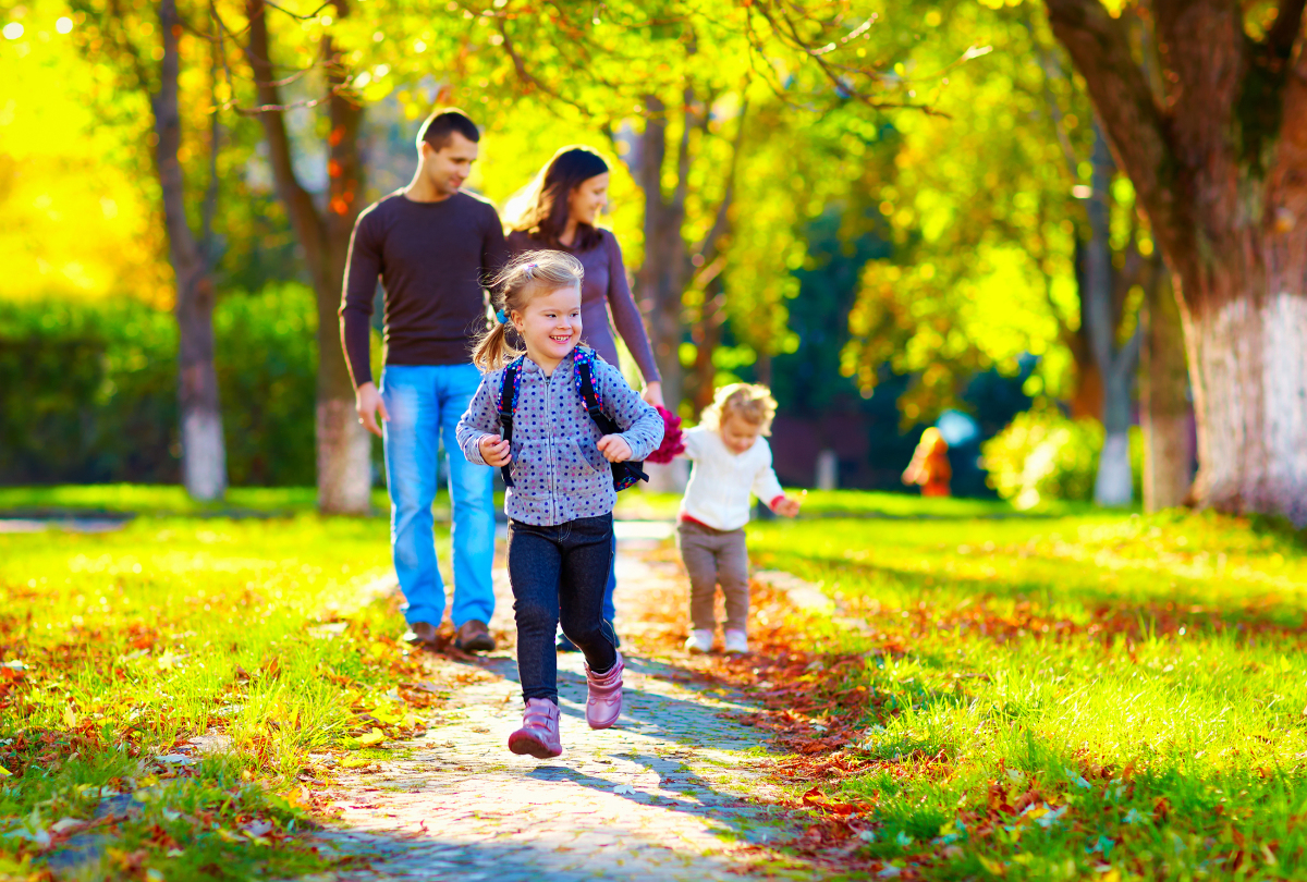 De nombreuses activités ont été organisées pour la fête des parcs à Castelnau fête des parcs castelnau le lez – une famille dans un parc