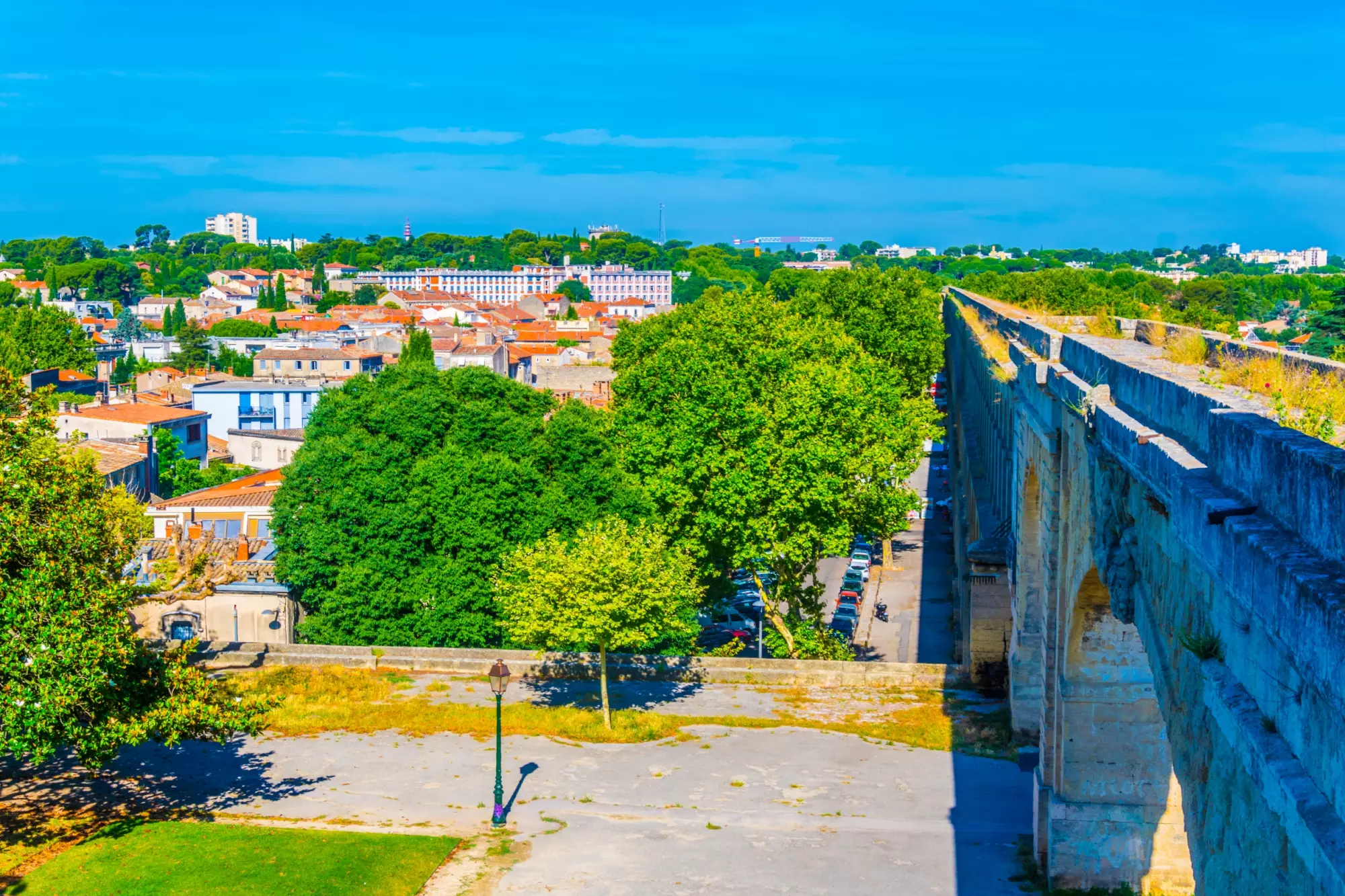 L'aqueduc Saint-Clément, dans le quartier des Arceaux à Montpellier