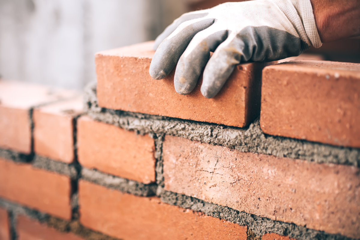 l'intégrité du bâti fait partie des garanties principales d’une construction en VEFA assurance habitation VEFA – construction des murs d’un bâtiment neuf