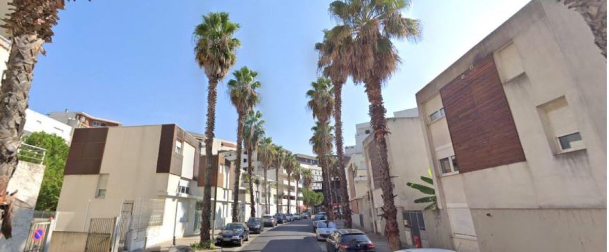 Des immeubles récents avec une jolie façade boisée, rue de Chio, Port
	Marianne