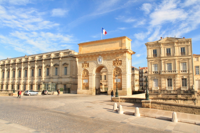 Urbanisme et architecture à Montpellier – vue sur l’Arc de Triomphe de Montpellier