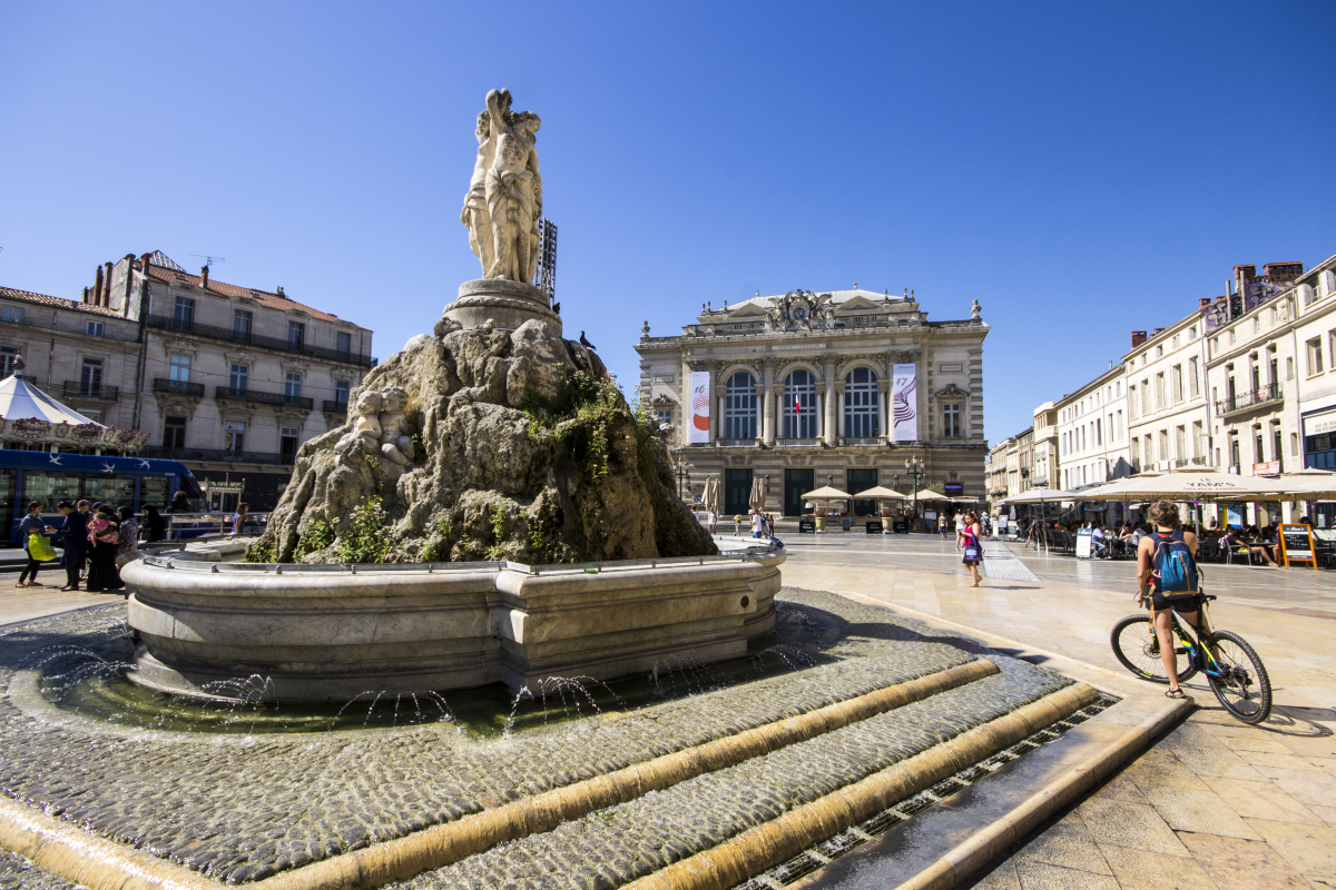 maison neuve Montpellier – La place de la Comédie à Montpellier