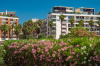 immobilier neuf à Montpellier - vue à ras de terre d’un logement collectif à Montpellier avec parc fleuri