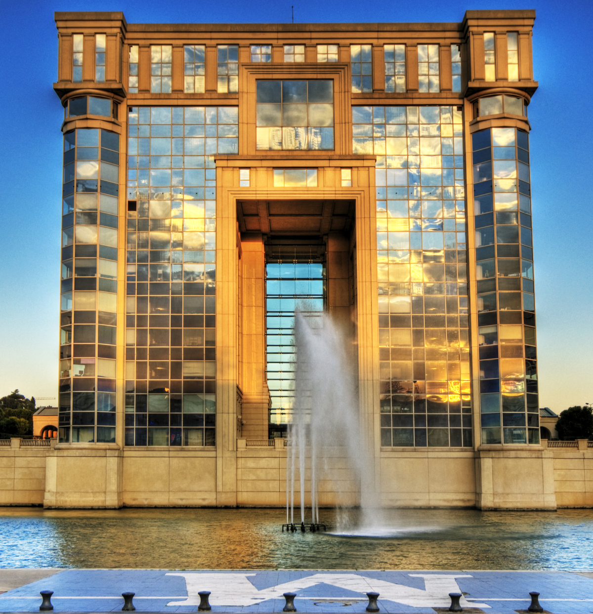 Investir à Montpelier permet de profiter de dispositifs variés de défiscalisation immobilière. défiscalisation immobilier Montpellier – Hôtel de région d’Occitanie à Montpellier