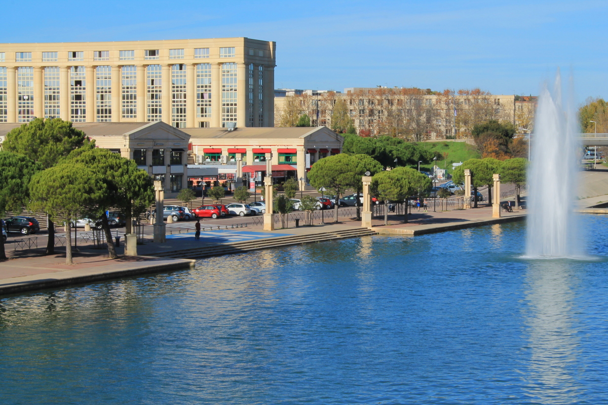 Où habiter à Montpellier – Vue d’un bâtiment du quartier Antigone