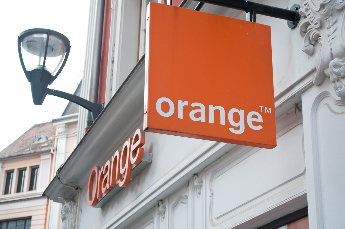 Habiter à Montpellier – Devanture d’une boutique Orange