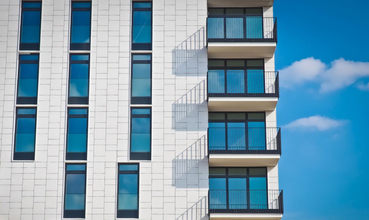 Comment revendre son logement locatif ? Revendre un appartement neuf – Un immeuble récent