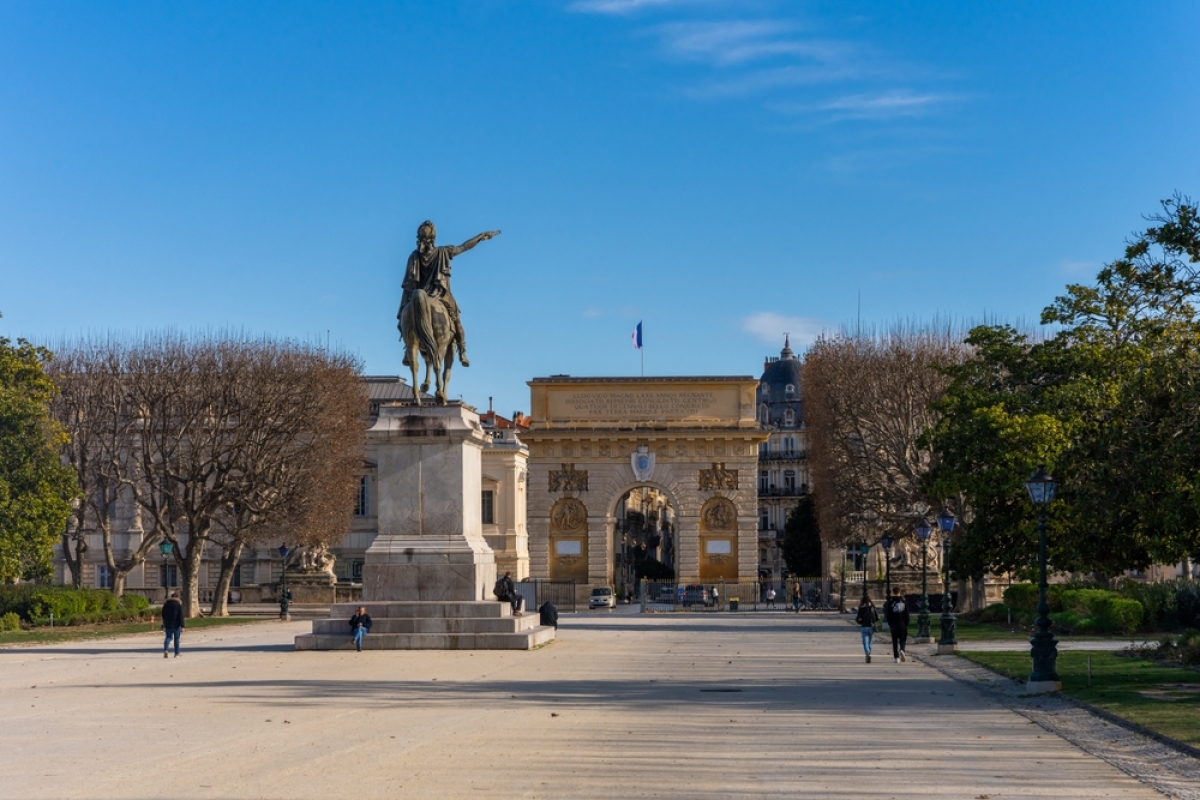 que visiter à Montpellier – la promenade du peyrou et l’arc de triomphe