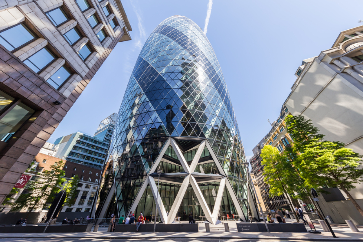 The Gherkin, dit “Le Cornichon”, est une des conceptions emblématiques de Norman Foster à Londres réaménagement parc des expositions montpellier – The Gherkin, ou 30 St Mary Axe