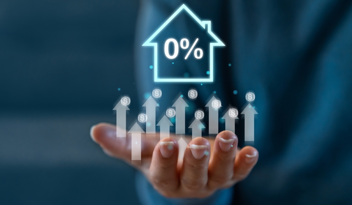 loi de finances 2024 immobilier – un hologramme de maison avec un 0% à l’intérieur