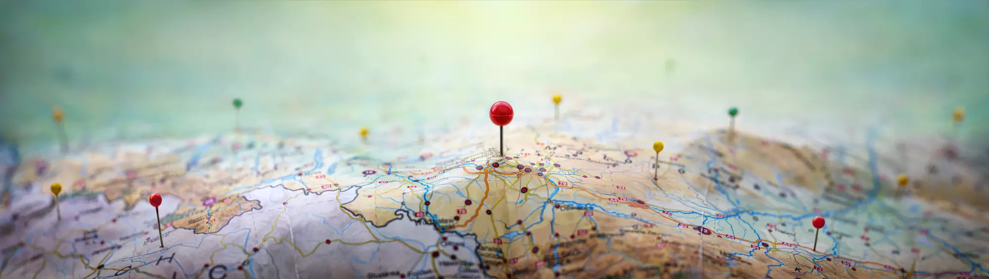 Épingle montrant un lieu sur une carte en relief