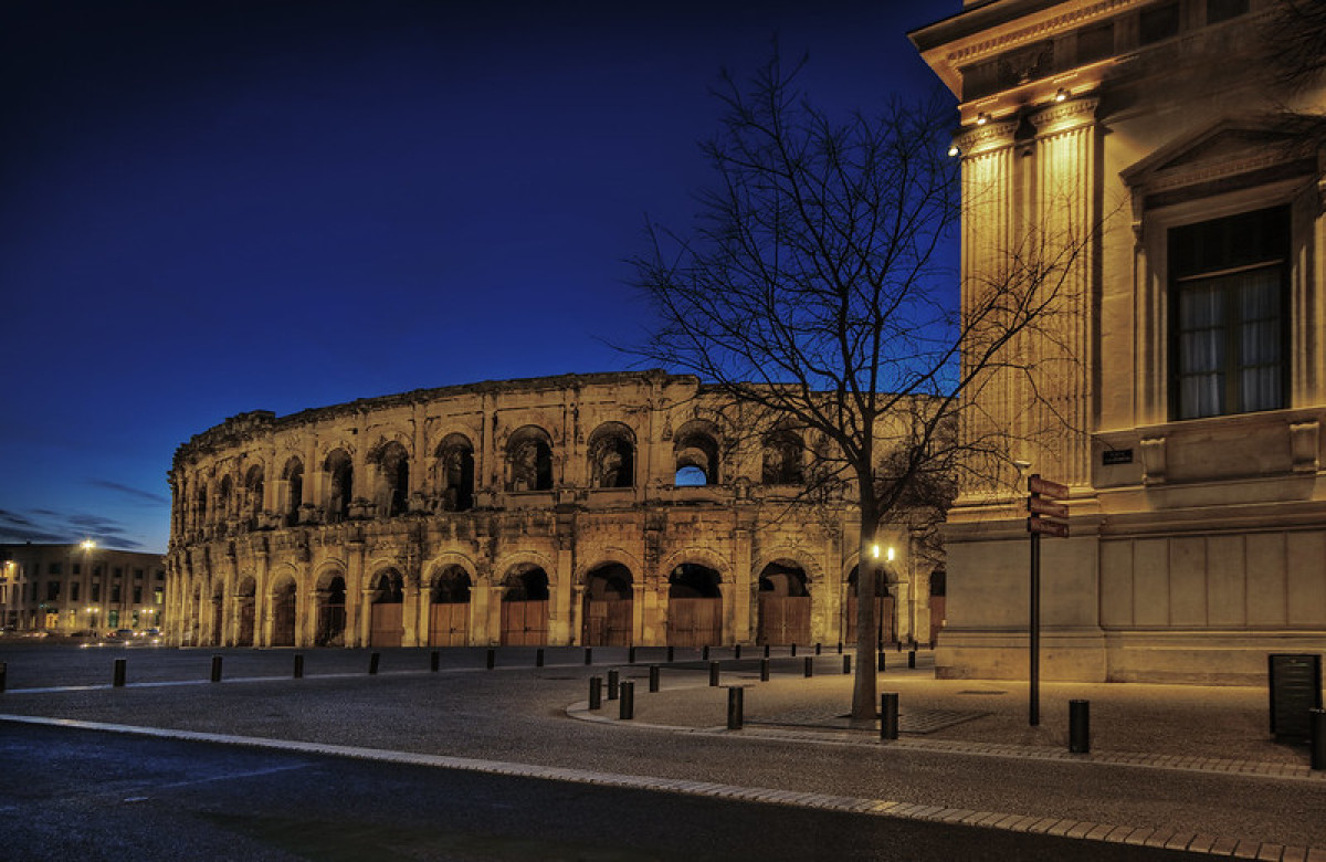 Vue sur les arènes de Nîmes